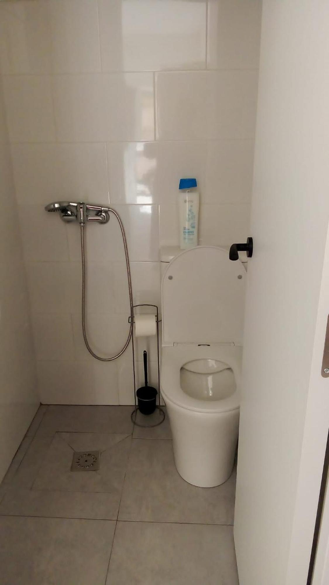 Estudio Encantador Cerca Del Carrefour Rosaleda 1 マラガ エクステリア 写真