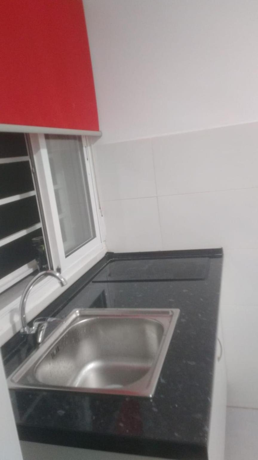 Estudio Encantador Cerca Del Carrefour Rosaleda 1 マラガ エクステリア 写真